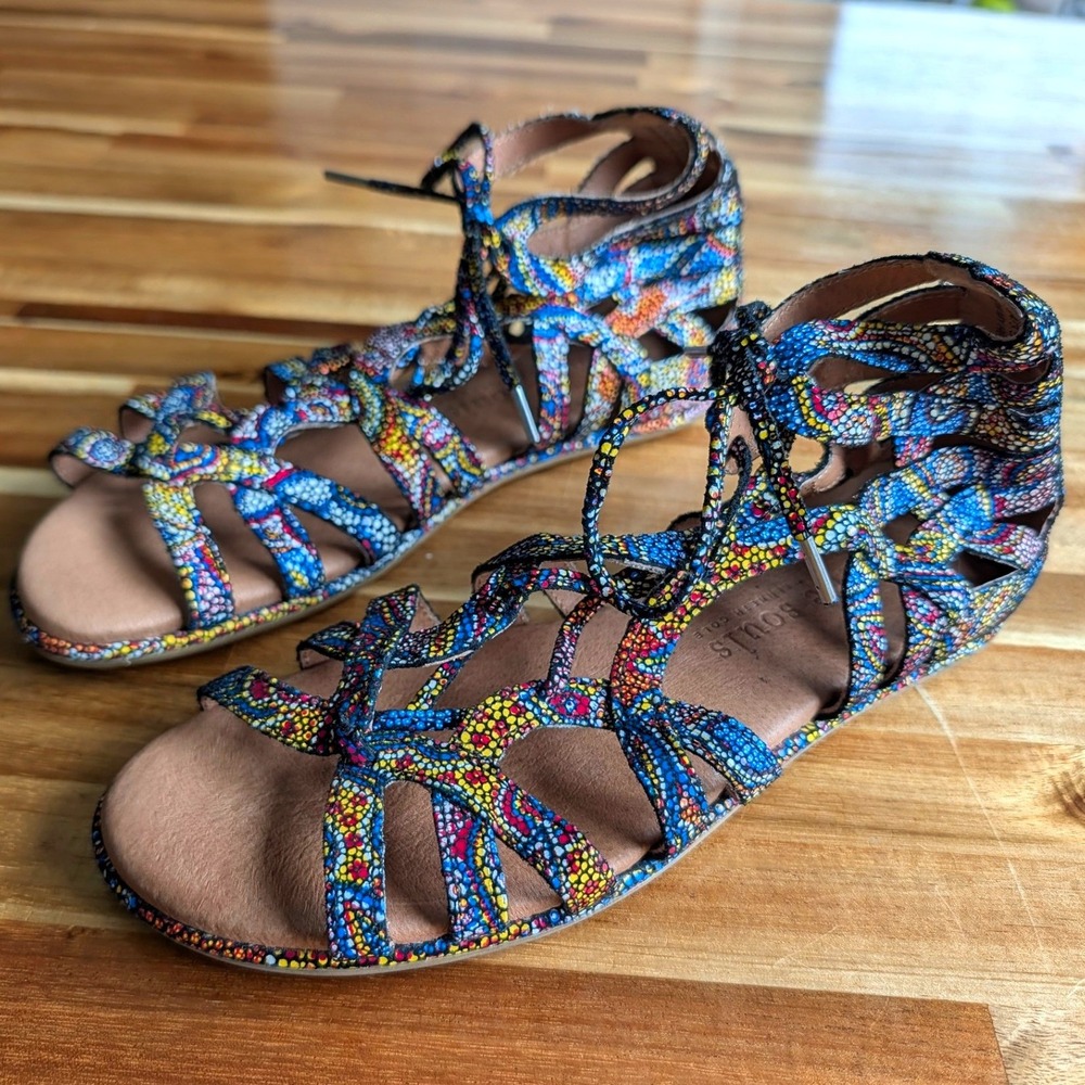 Kenneth Cole Gentle Souls Gladiator Sandals Mosaic Dot Print Lace Up Size 6